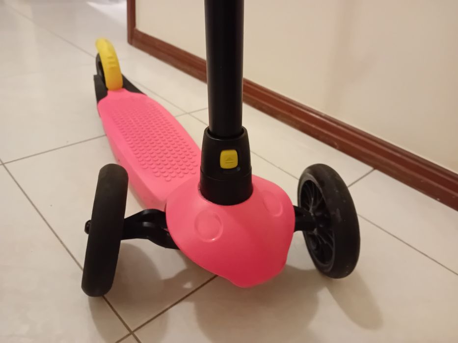 Trotinete rosa Decatlon