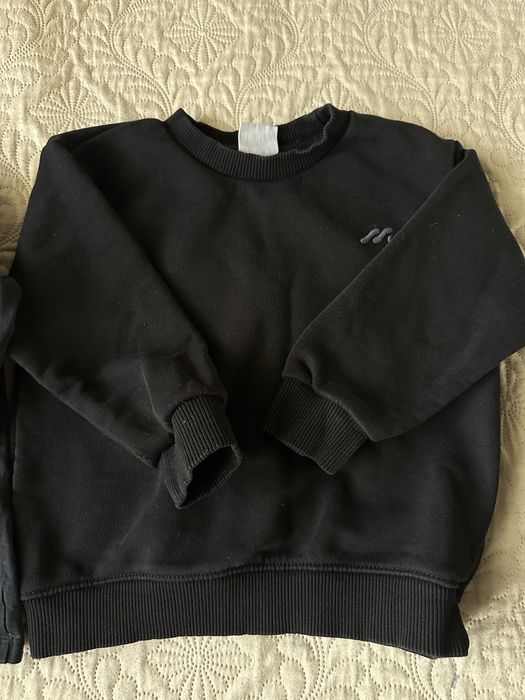 Продам одежду на мальчика Zara 98  и 104 см