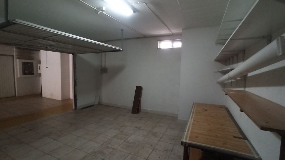 Aluga-se Garagem 23m²