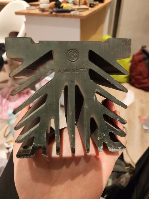 radiator 10×10×14 cm