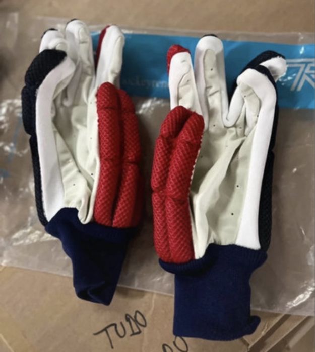 Material novo para prática de hoquei em patins