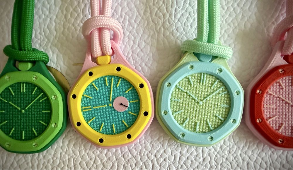 Брелок AP&Swatch у вигляді годинника  на сумку, пояс, рюкзаки.