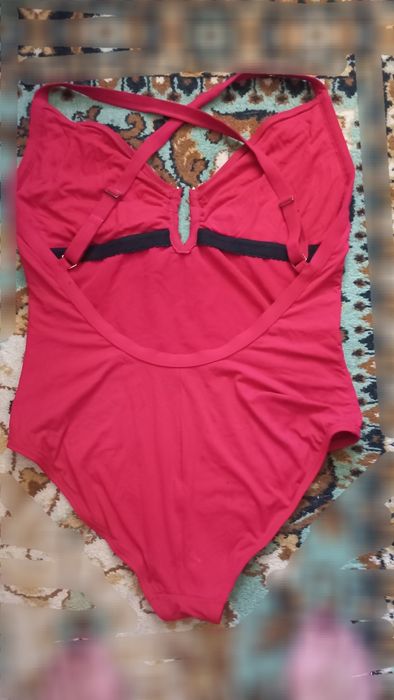 Слитные купальники жен р 48,50-52