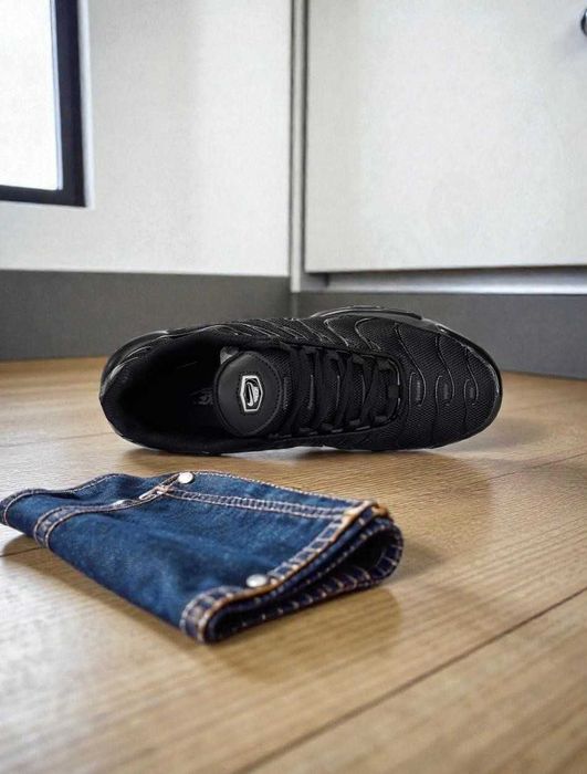 БЕЗ ПЕРЕДОПЛАТИ‼️ Nike Air Max Plus Triple Найк Аир Макс ТН