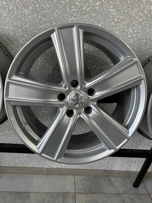 Диски BMW 5/120 R19 8,5J ET35 Dia 72.6