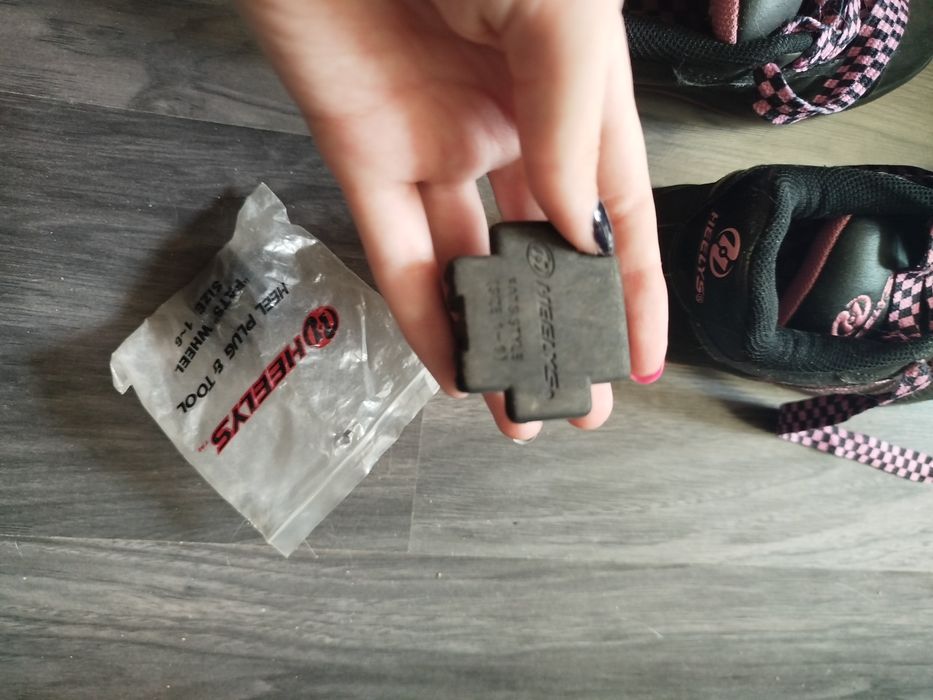 Оригінальні heelys, вживані