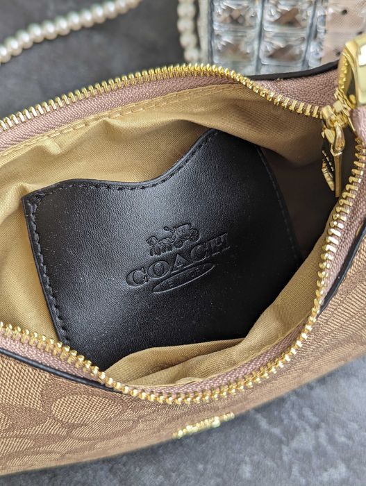 Женская сумка Coach Kleo багет через плечо Коуч коричневый черный