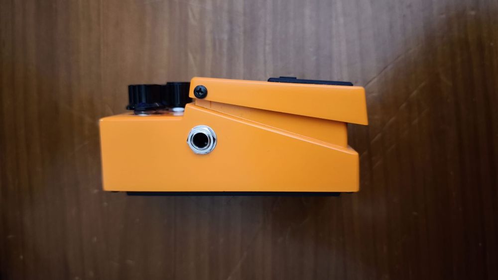 Pedal Boss DS1 com pouco uso