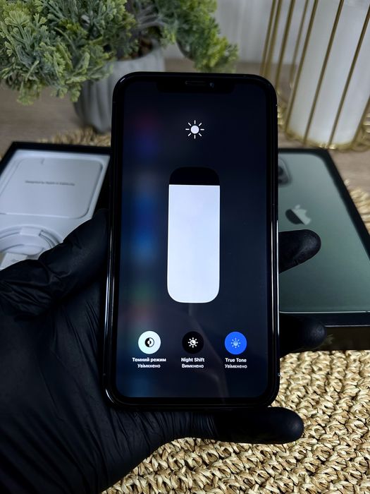 IPhone 13 Pro (Alpine Green) 128GB IPhone XR в корпусі IPhone 13 Pro