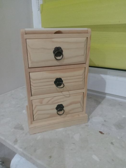 Szkatułka na biżuterię