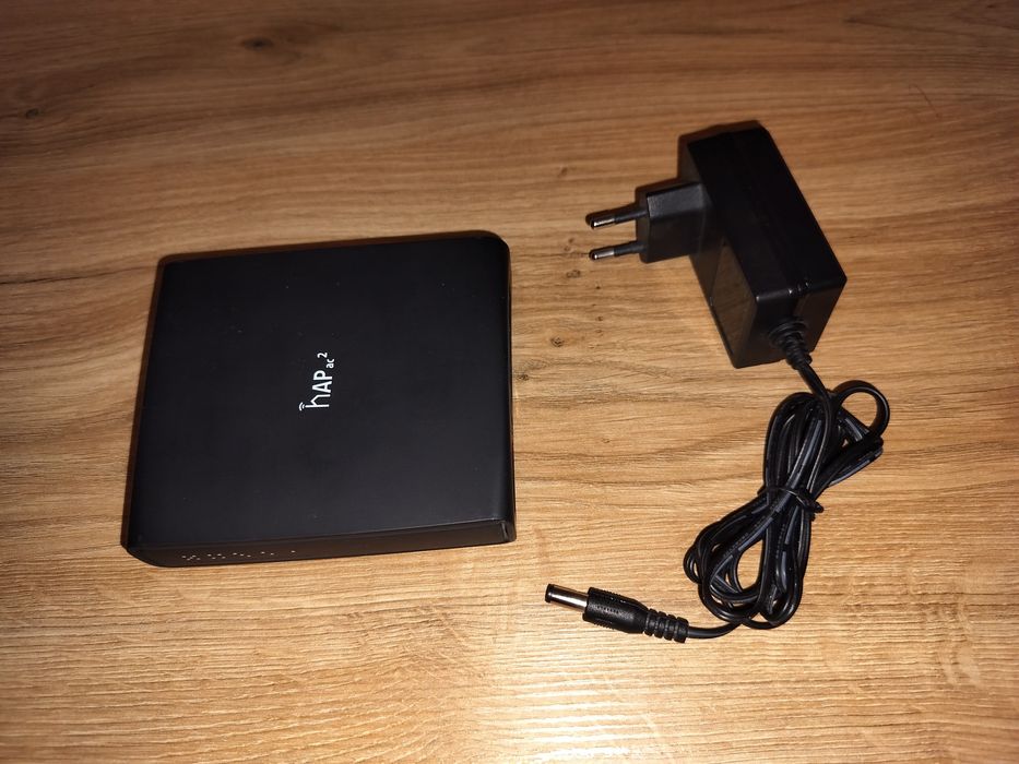Router MikroTik hAP ac² (RBD52G-5HacD2HnD-TC) - super stan