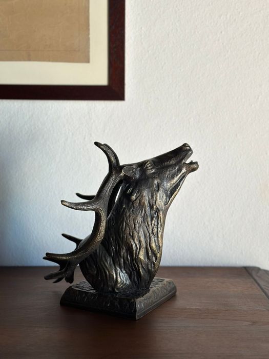 Cabeça de Veado em Bronze