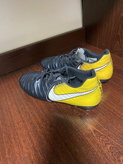 Бутси, копки Nike tiempo