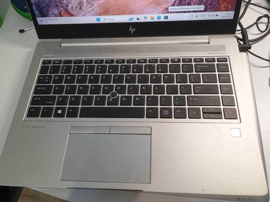 Hp Elitbook 746 g6 Ryzen 7\8gb\256 SSD