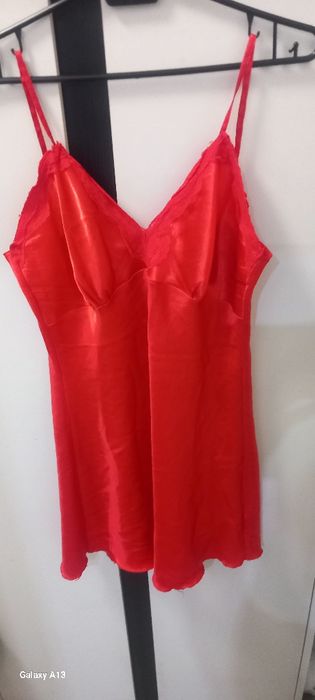 Satynowa koszulka do spania