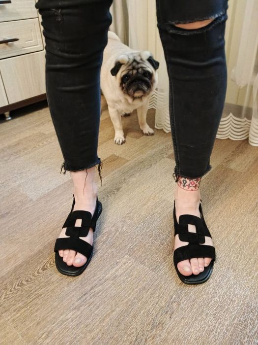 Продам босоножки