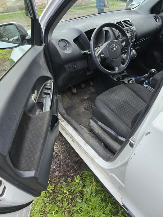 Разборка Toyota Urban Cruiser 1.4 D-4D AWD 4×4 2008 - 2014 розбір шрот запчасти полный привод 90 к.с. Тойота урбан круизер