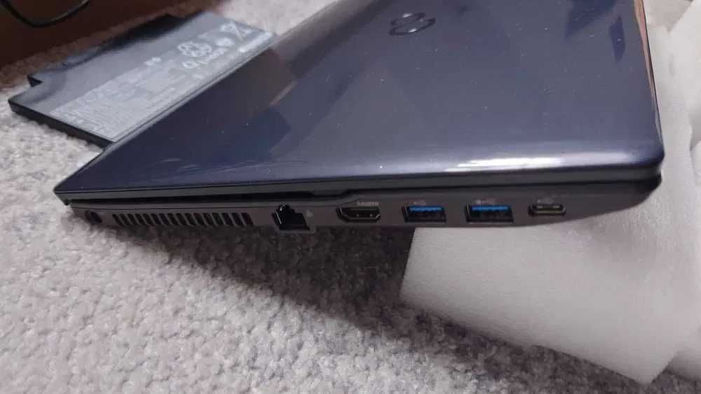 Laptop Fujitsu FMV/ AMD 3020E / Ssd M2 / 8Gb Ram / 2022 Rok/Windows 11