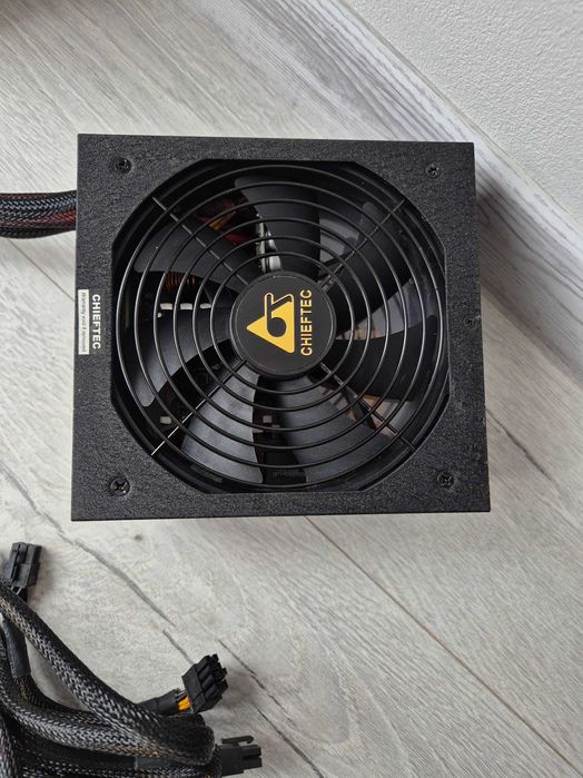 якісний блок живлення 650W Chieftec GDP-650C GOLD. Trade-in