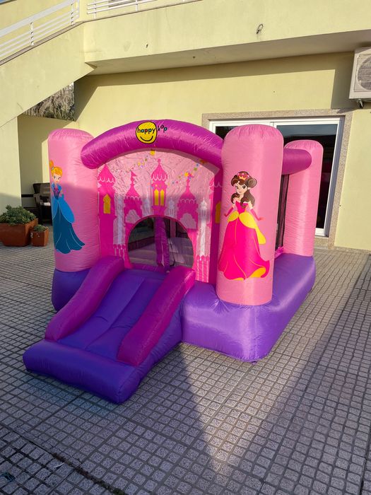 Vendo Insuflavel princesas