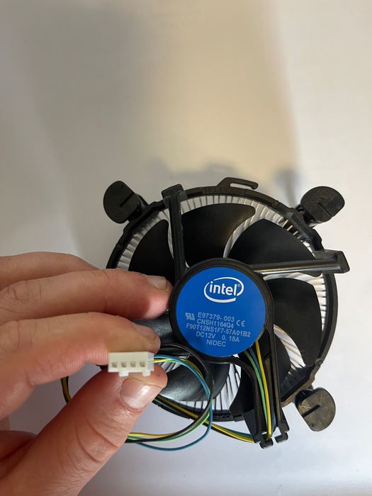 Intel Pentium G5420 + кулер Intel