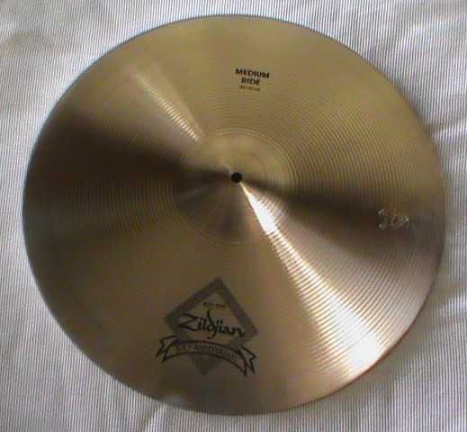Zildjian Avedis 370th Anniversary 20 Médium Ride (Vintage) - NOVO