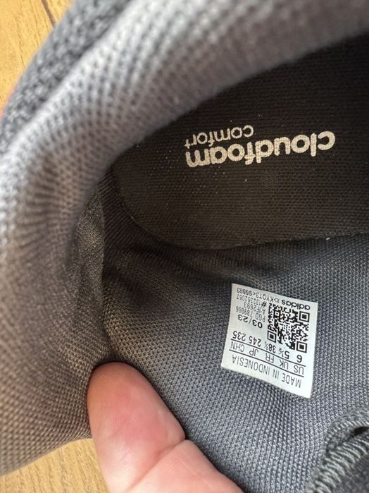 Кросівки adidas 38-39 розмір