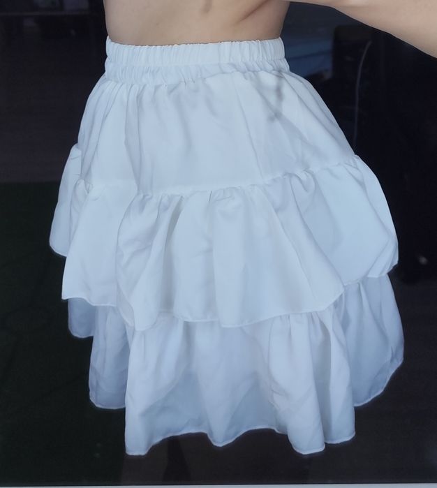 Біла спідниця шорти