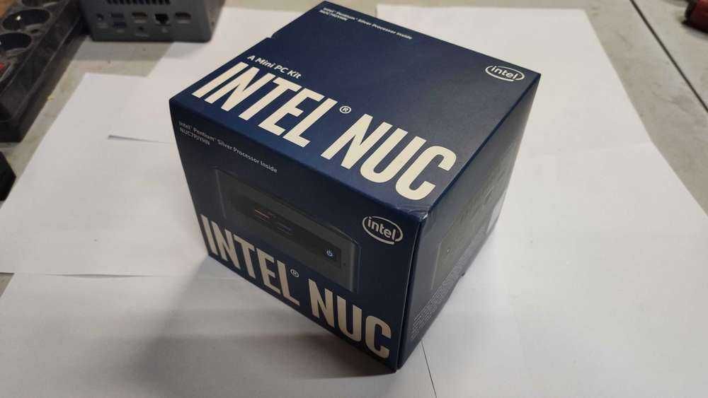 Intel NUC NUC7PJYH1/2 J5005 4 rdzenie, 8GB RAM, 120GB SSD