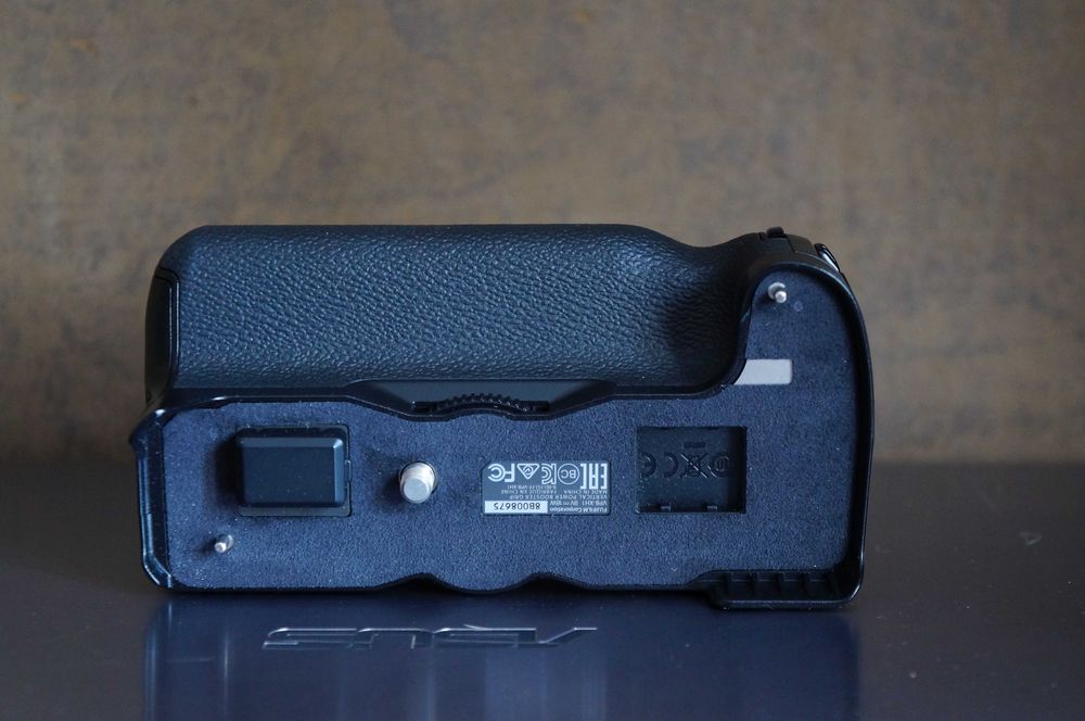 Батарейний блок FUJIFILM VPB-XH1 для X-H1 NP-W 126s