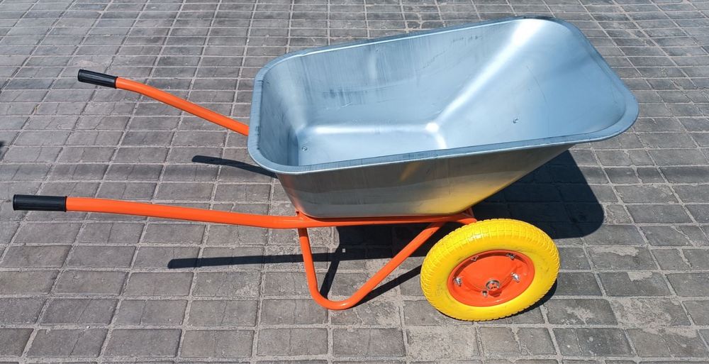 Тачка садово-будівельна двоколісна