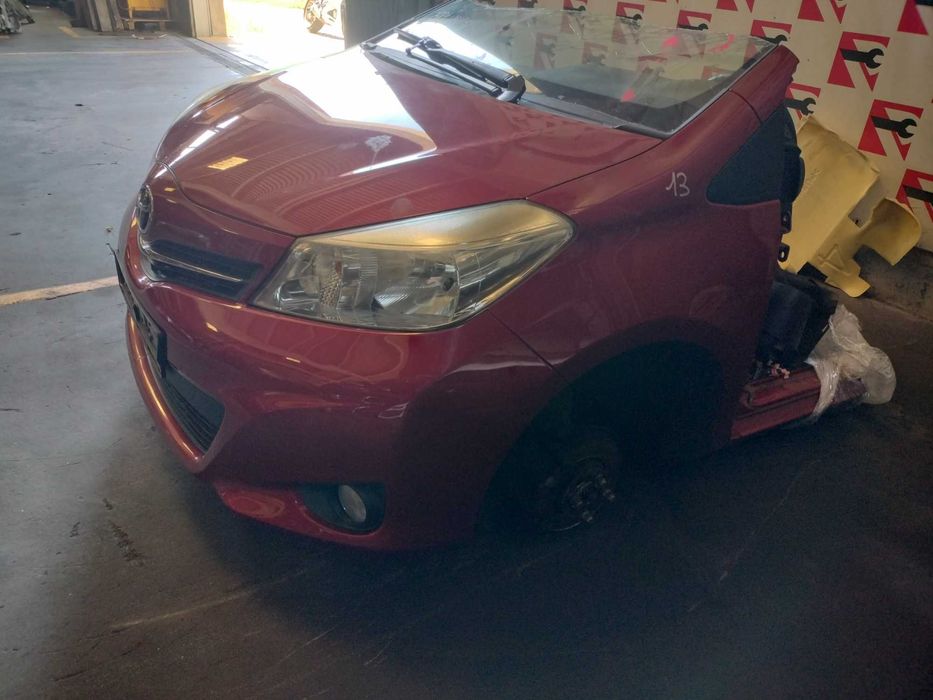 Frente Completa Toyota Yaris 1.0 VVTi 2013 2013 #F81