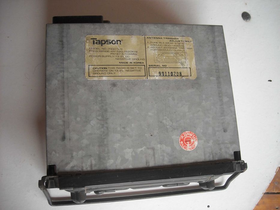 Auto radio cassetes Tapson