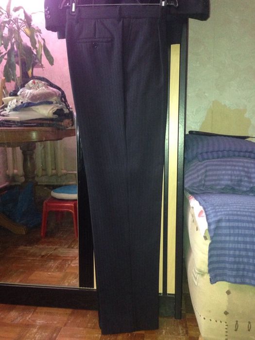 Фирменный итальянский костюм Cerruti1881 (50)