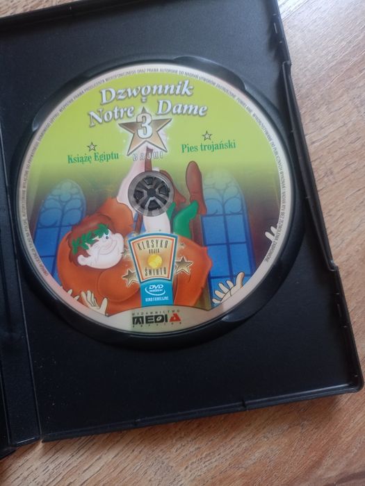 Dzwonnik z Notre Dame + dwie inne bajki DVD