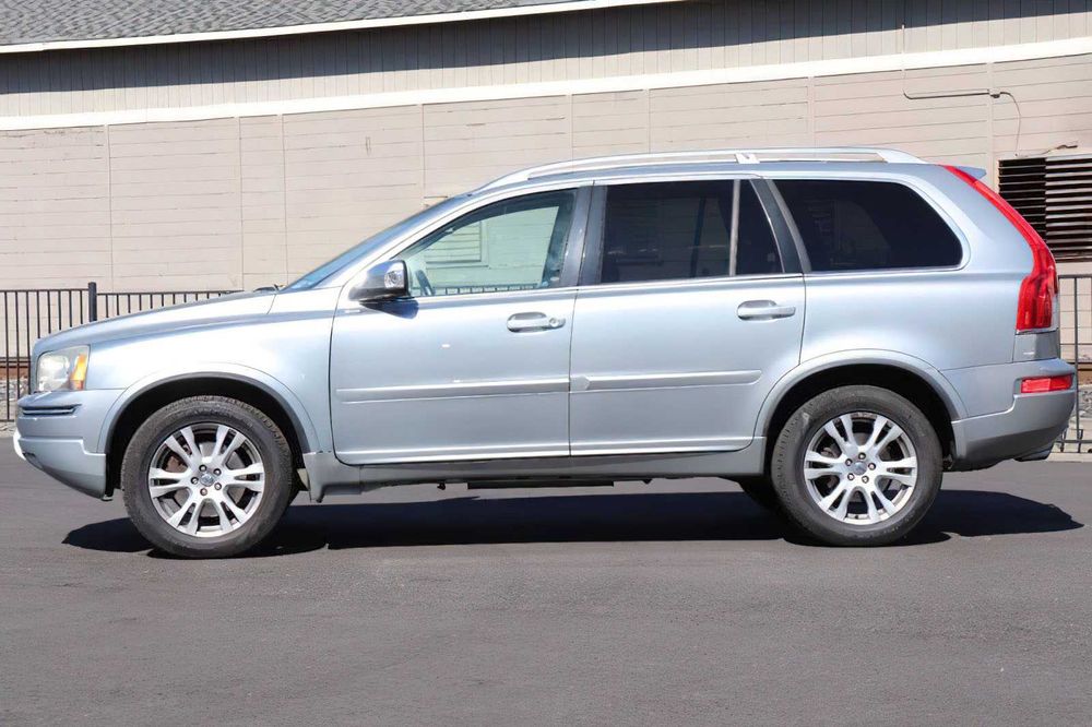 Volvo XC90      2013
