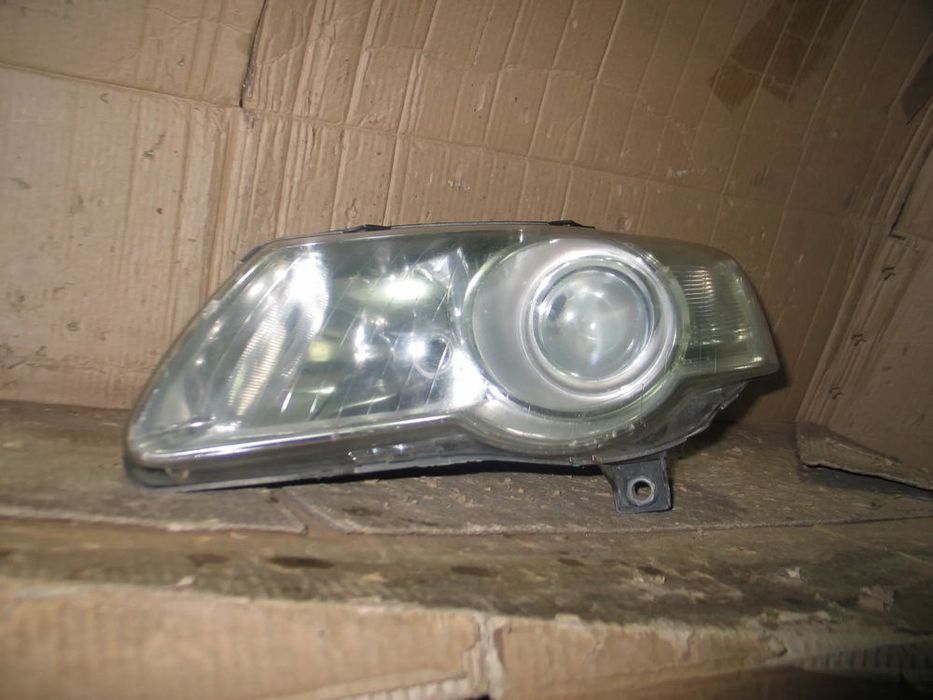 lampa przod vw passat b6 05-10r. 3c0941005s europa