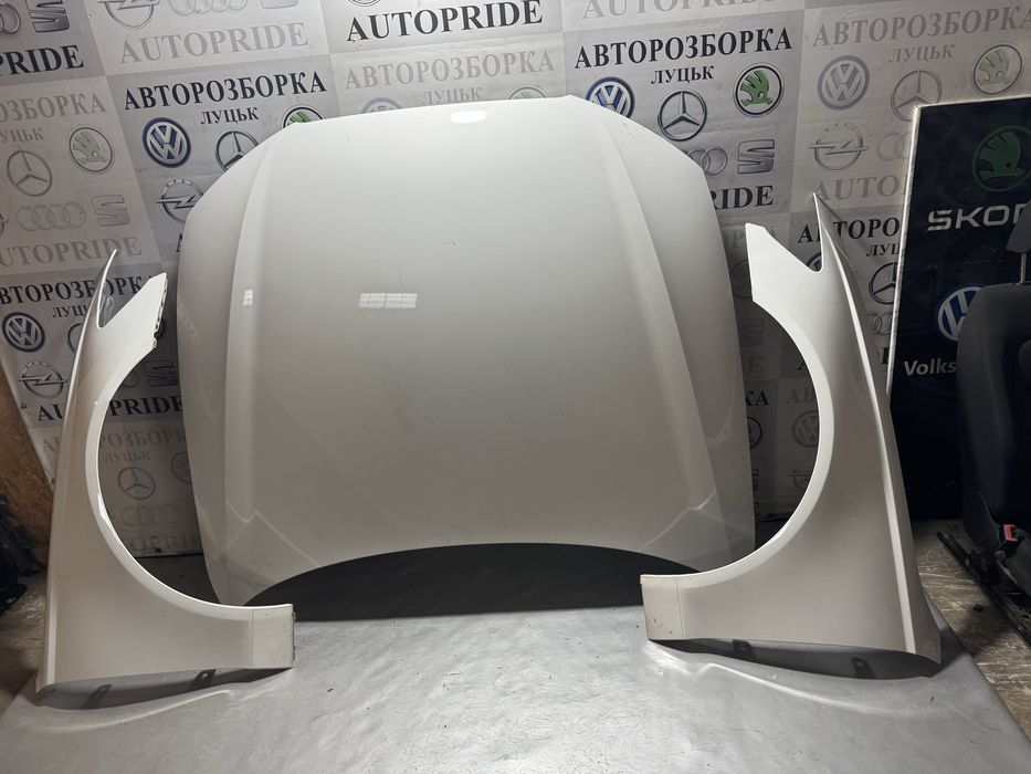 Капот A6C7 крило  комплект