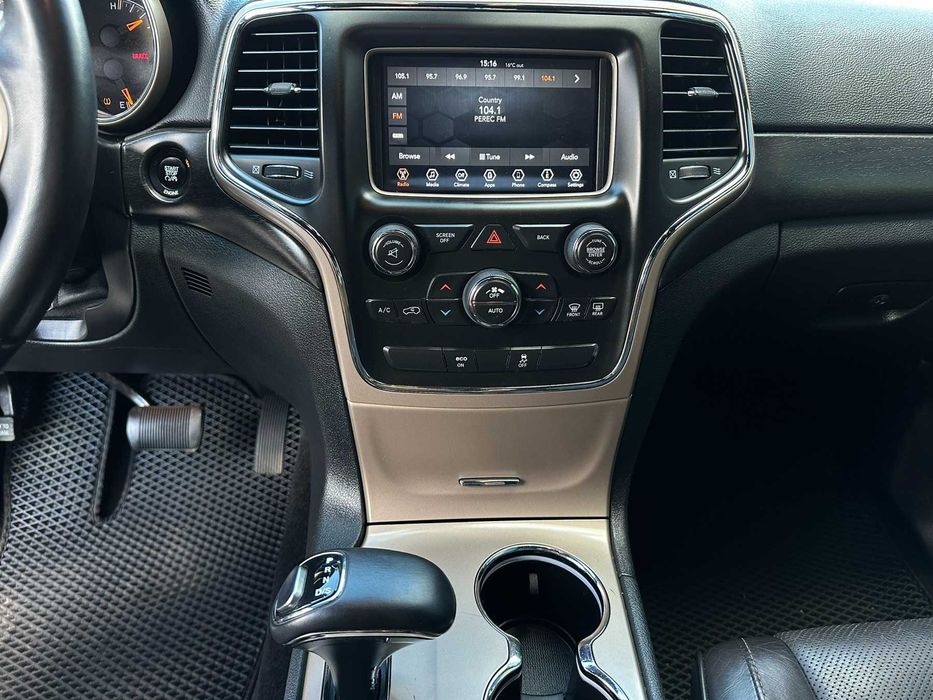Продам шикарний автомобіль JEEP GRAND CHEROKEE 2015 р. 3.6 бензин