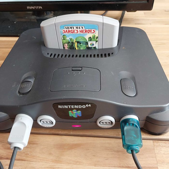 Nintendo 64 czarne