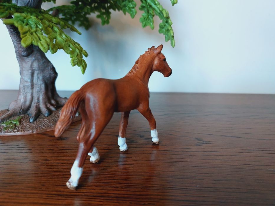 Źrebak rasy Hanower schleich