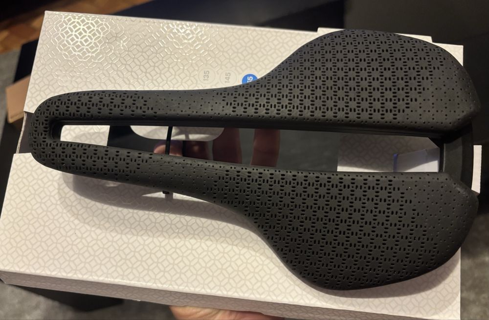 Selim Aeolus Elite Airloom Saddle