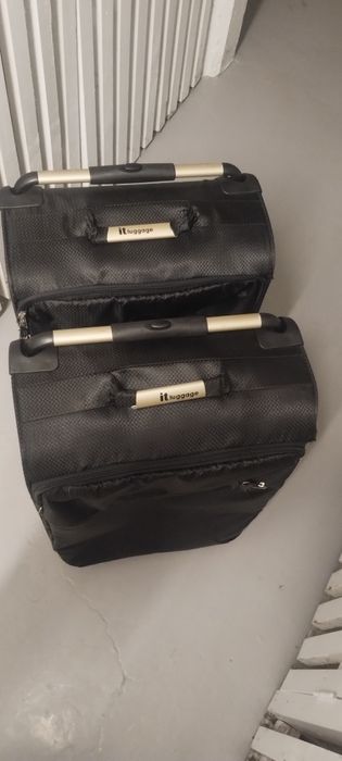 черный мягкий чемодан IT Luggage