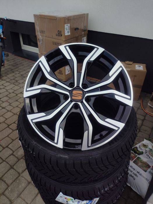 Kompletne koła zimowe 17 5x100 57.1 et35 opony sailun evo2 205/55/17  Seat arona VW taigo t-cross tcross opony 2026 nowe świeże