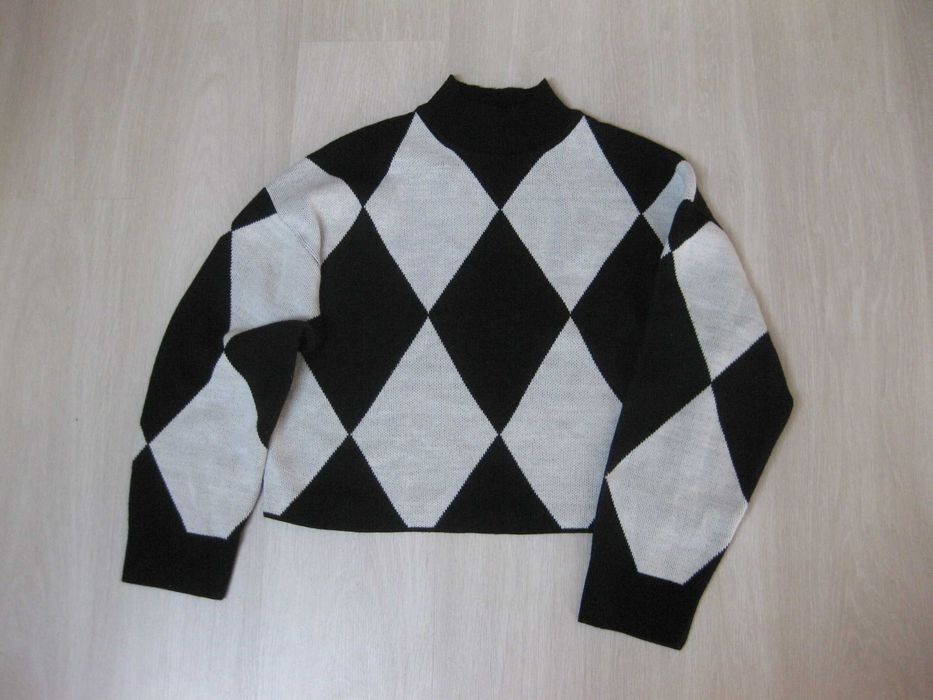 170 зріст, стильний светрик оверсайз з геометричним візерунком Divided