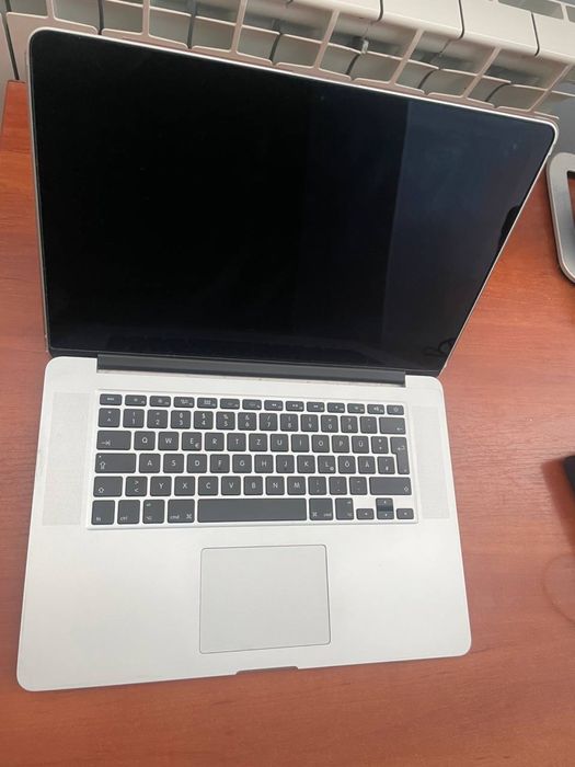 MacBook Pro 2015 Mid A1398 Core i7/Iris Pro/16 GB/256 NVME/2K Retina