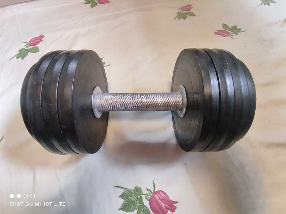 Продам гирю 12 кг.