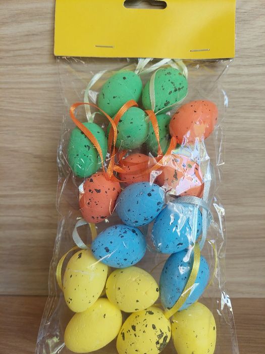 Jajka wielkanocne 18szt z zawieszką wys 3.5cm