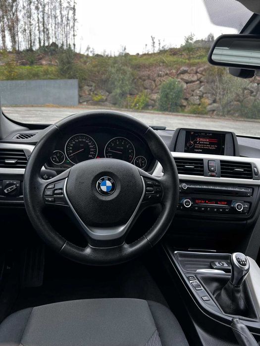 BMW 316i 1.6 Turbo (F30) - 2015
