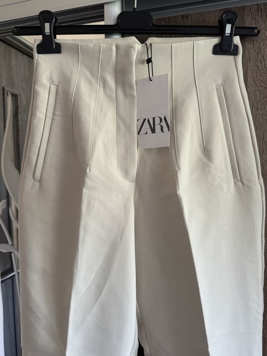 Брюки ZARA молочного кольору, нові з біркою, розмір S